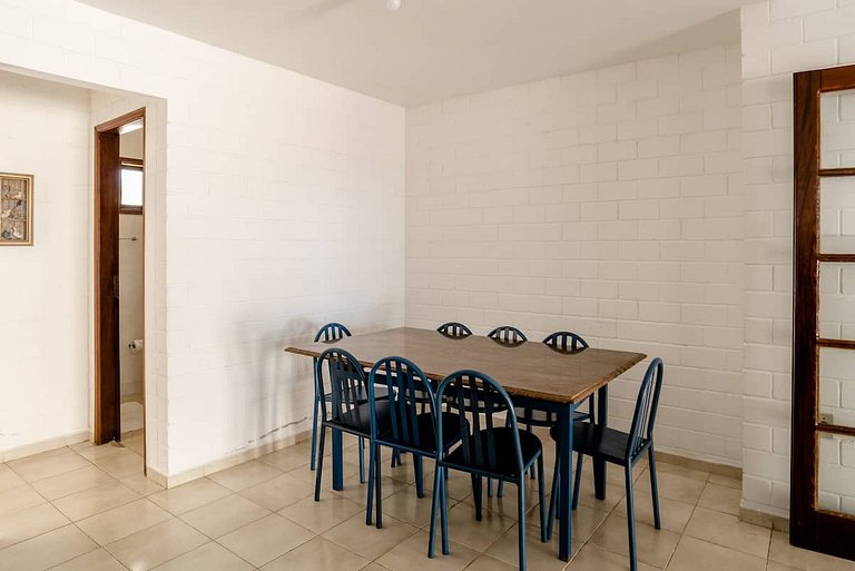 Bare Beach House - 189 sqm home 600m from the beach