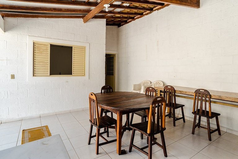Bare Beach House - 189 sqm home 600m from the beach