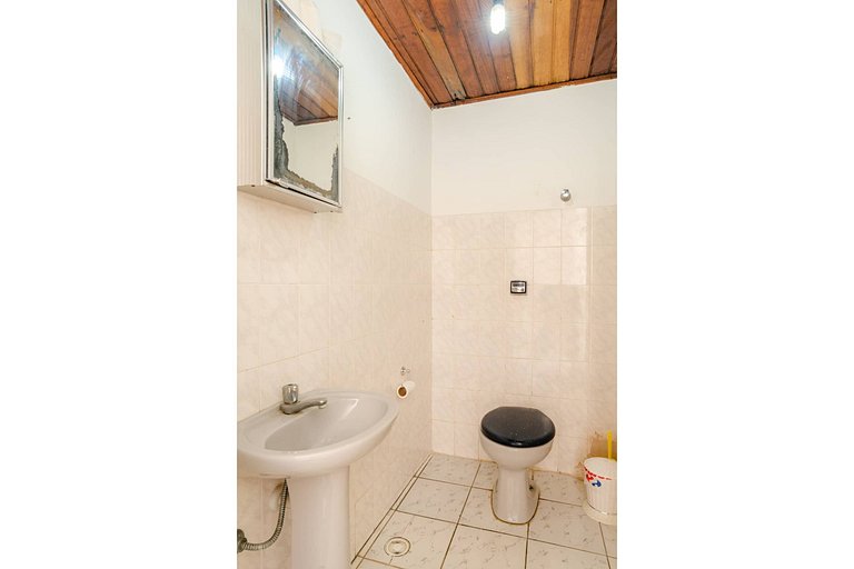 Bare Beach House - 189 sqm home 600m from the beach